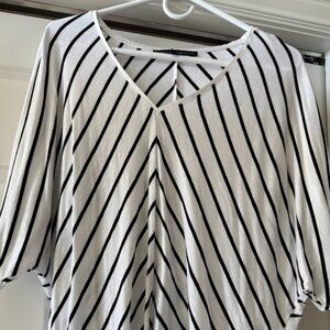 White House Black Market Chevron Stripe Top Medium V Neck Dolman